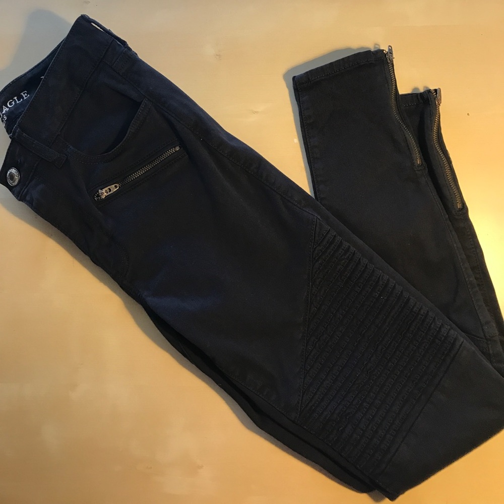 AMERICAN EAGLE BLACK HI-RISE JEGGING